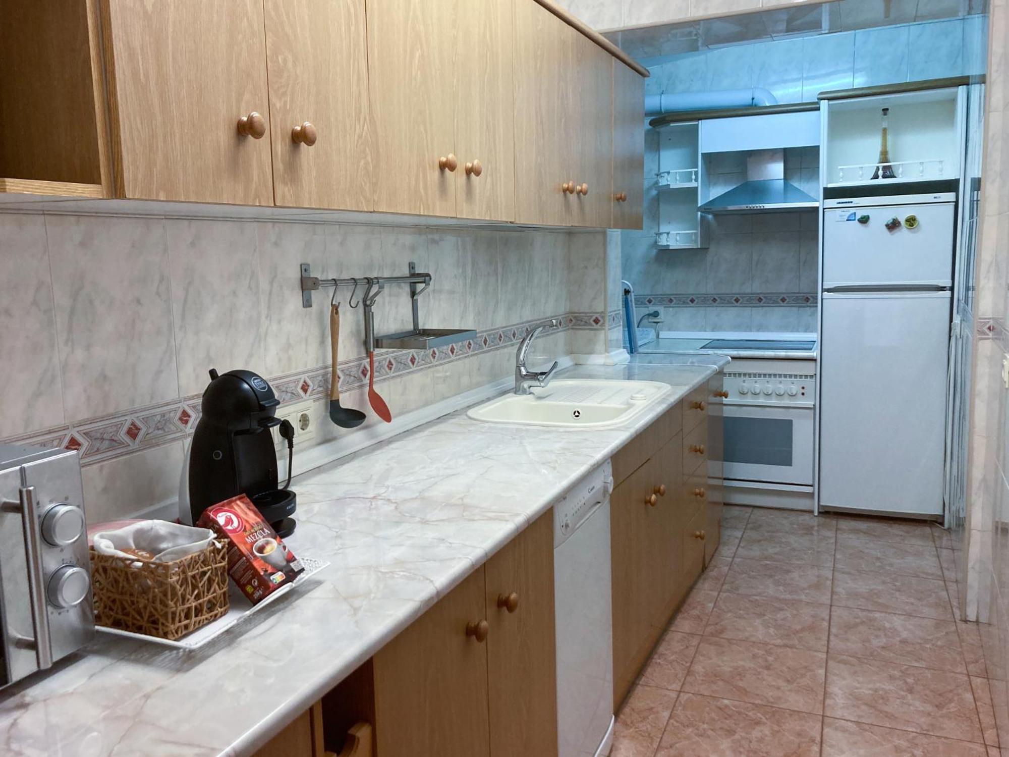 Luninoso Y Practico Apartamento En El Centro Con Amplio Parking Incluido Granada Exteriör bild